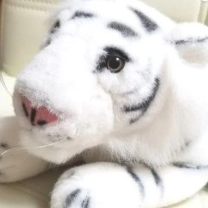 GANZBROS tuffed tiger cat, black and white 16"x6"x6"